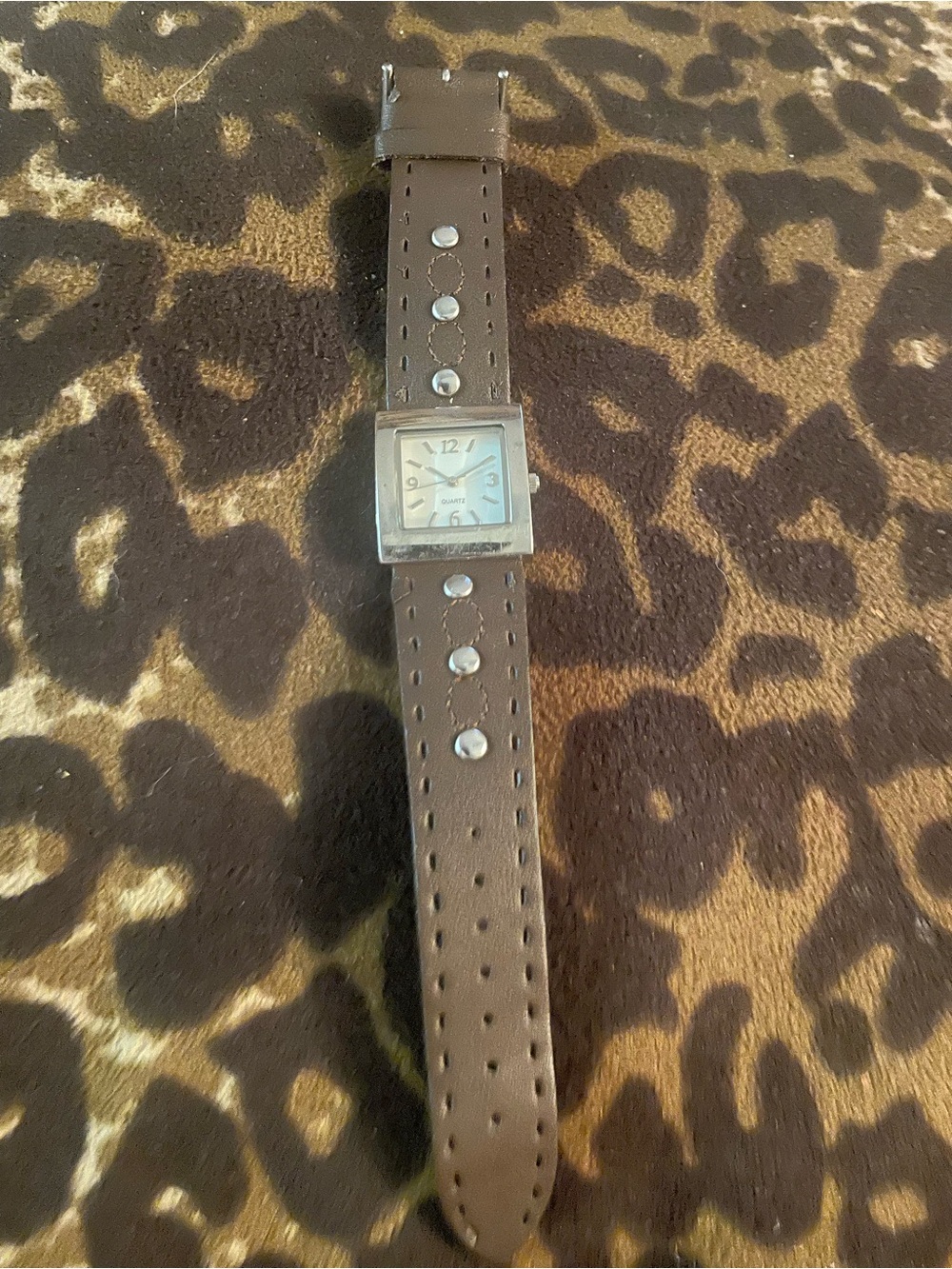 Vintage Brown Women's Square Dial Watch works needs battery